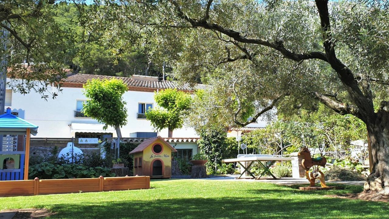 Hotel La Masia ลาเอสตาร์ติต ภายนอก รูปภาพ