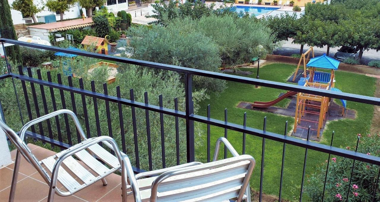 Hotel La Masia ลาเอสตาร์ติต ภายนอก รูปภาพ