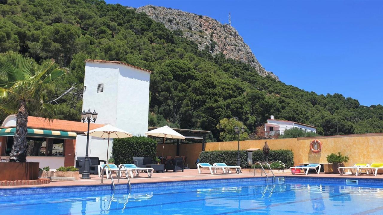 Hotel La Masia ลาเอสตาร์ติต ภายนอก รูปภาพ