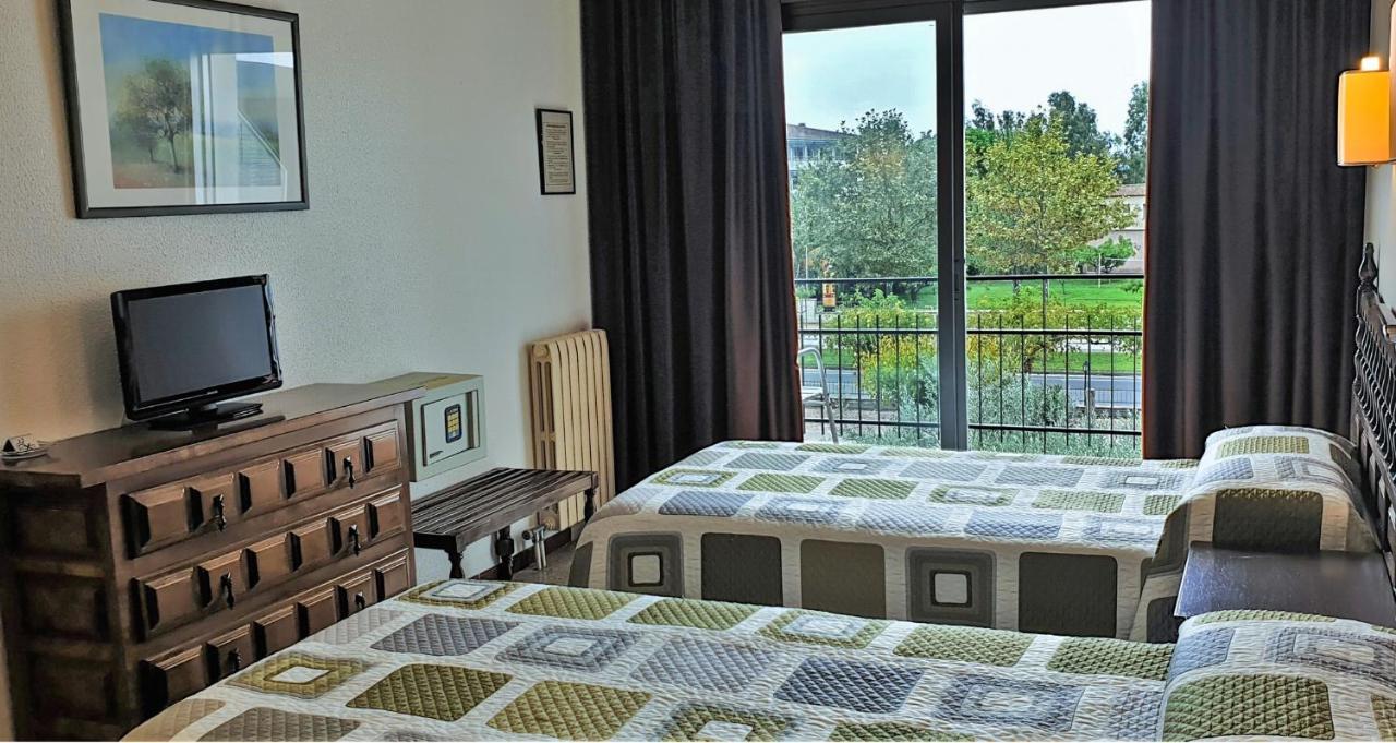 Hotel La Masia ลาเอสตาร์ติต ภายนอก รูปภาพ