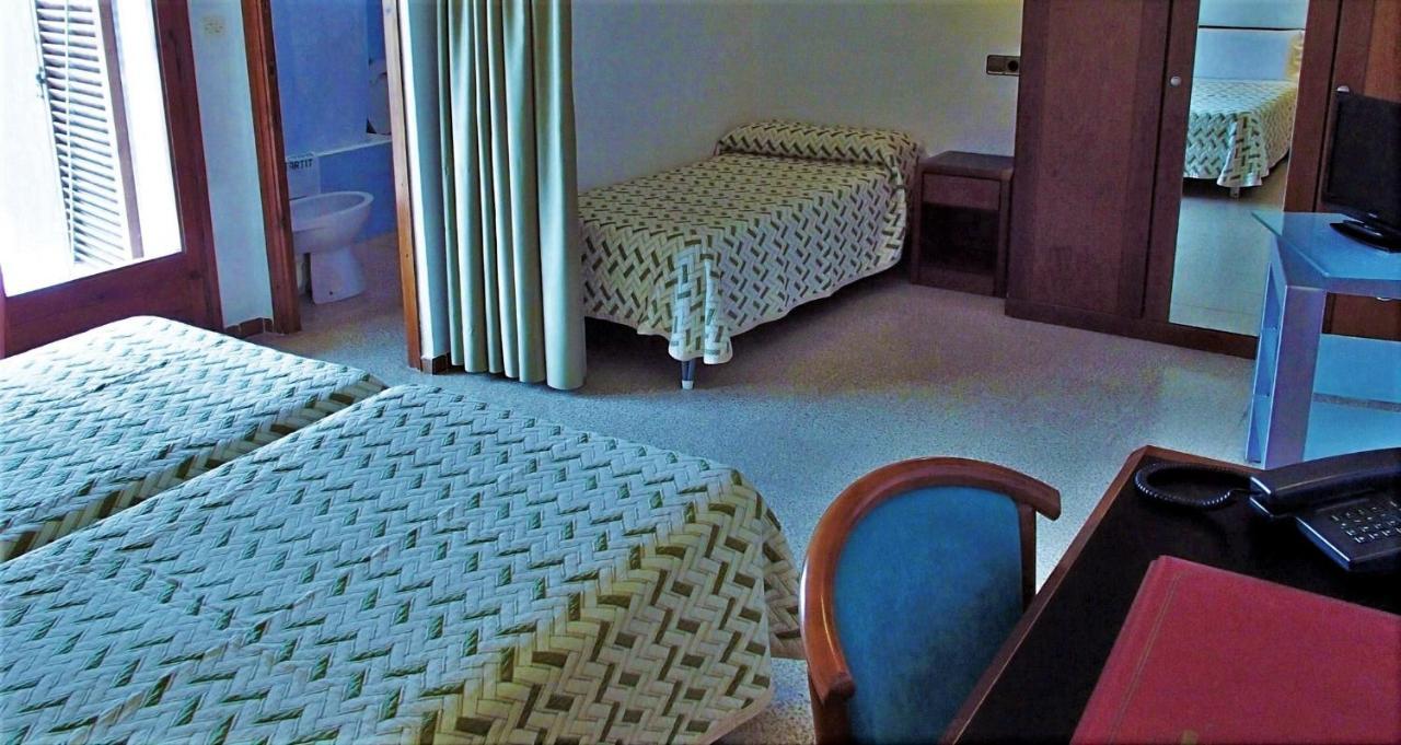 Hotel La Masia ลาเอสตาร์ติต ภายนอก รูปภาพ